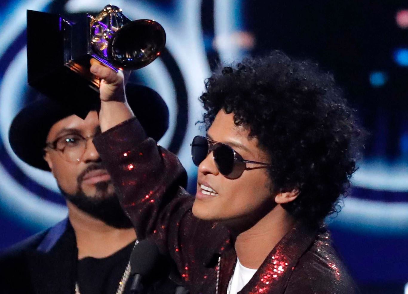 Bruno Mars E Kendrick Lamar Grandes Vencedores Dos Grammy